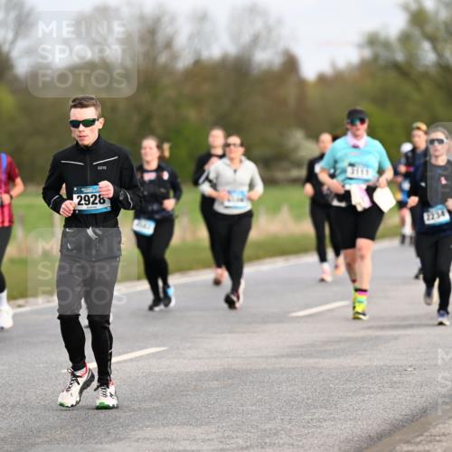 12.04.2026 - 45. Internationalen Wilhelmsburger Insellauf Dr. Thomas Lammeyer http://msf.ph/oto/9436667 12.04.2026 09:28:26 Laufen 2928, 2549 meine-sportfotos.de