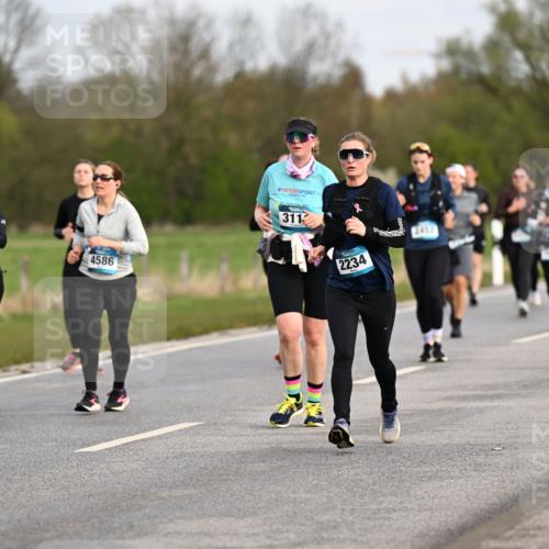 12.04.2026 - 45. Internationalen Wilhelmsburger Insellauf Dr. Thomas Lammeyer http://msf.ph/oto/9436686 12.04.2026 09:28:28 Laufen 03, 4582, 4586, 311, 2234, 2452, 2528 meine-sportfotos.de