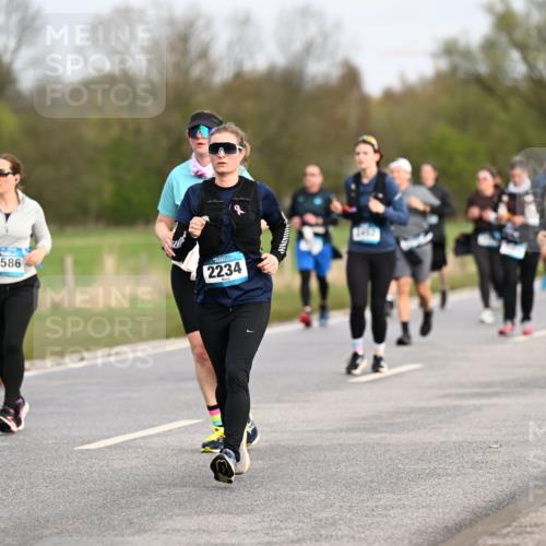 12.04.2026 - 45. Internationalen Wilhelmsburger Insellauf Dr. Thomas Lammeyer http://msf.ph/oto/9436693 12.04.2026 09:28:29 Laufen 4586, 2234, 2528 meine-sportfotos.de