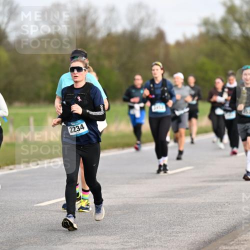 12.04.2026 - 45. Internationalen Wilhelmsburger Insellauf Dr. Thomas Lammeyer http://msf.ph/oto/9436696 12.04.2026 09:28:30 Laufen 4586, 2234, 1528 meine-sportfotos.de