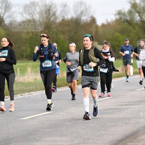 12.04.2026 - 45. Internationalen Wilhelmsburger Insellauf Dr. Thomas Lammeyer http://msf.ph/oto/9436710 12.04.2026 09:28:32 Laufen 2489, 2452, 250, 2528, 2025, 963, 2526 meine-sportfotos.de