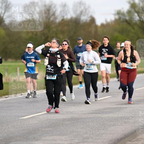 12.04.2026 - 45. Internationalen Wilhelmsburger Insellauf Dr. Thomas Lammeyer http://msf.ph/oto/9436737 12.04.2026 09:28:36 Laufen 2588, 5035, 2025, 2527, 2526 meine-sportfotos.de
