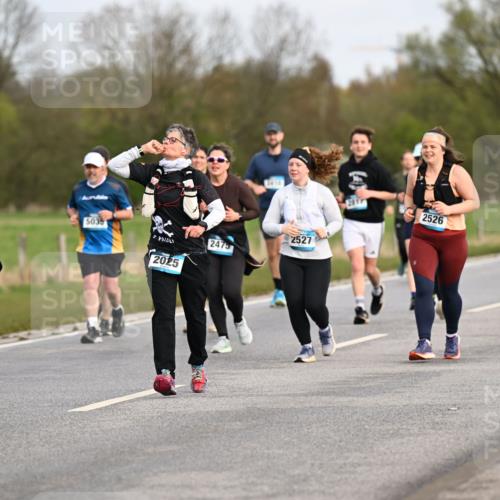 12.04.2026 - 45. Internationalen Wilhelmsburger Insellauf Dr. Thomas Lammeyer http://msf.ph/oto/9436738 12.04.2026 09:28:36 Laufen 5035, 2527, 2475, 2588, 2025, 2526 meine-sportfotos.de