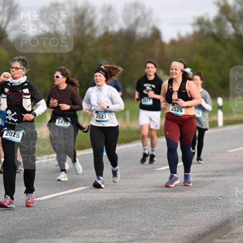 12.04.2026 - 45. Internationalen Wilhelmsburger Insellauf Dr. Thomas Lammeyer http://msf.ph/oto/9436747 12.04.2026 09:28:38 Laufen 7, 2025, 2475, 2527, 2526 meine-sportfotos.de