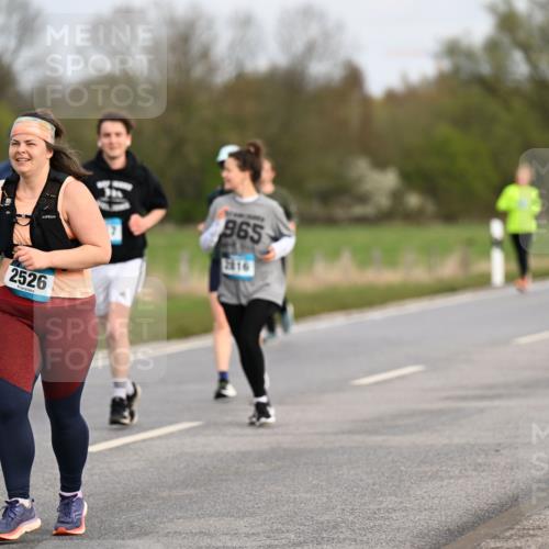 12.04.2026 - 45. Internationalen Wilhelmsburger Insellauf Dr. Thomas Lammeyer http://msf.ph/oto/9436770 12.04.2026 09:28:41 Laufen 965, 2816, 2526 meine-sportfotos.de