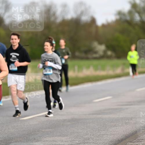 12.04.2026 - 45. Internationalen Wilhelmsburger Insellauf Dr. Thomas Lammeyer http://msf.ph/oto/9436773 12.04.2026 09:28:42 Laufen 2526, 217, 2816 meine-sportfotos.de