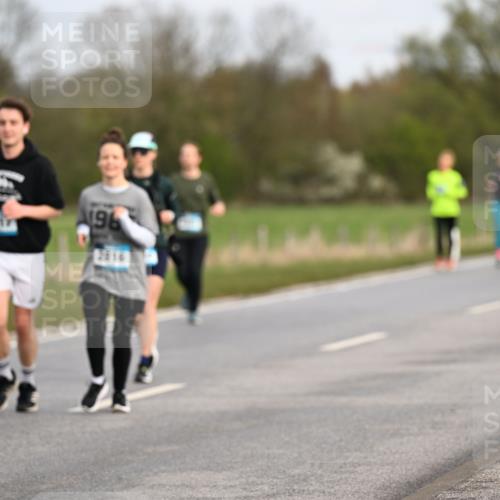 12.04.2026 - 45. Internationalen Wilhelmsburger Insellauf Dr. Thomas Lammeyer http://msf.ph/oto/9436777 12.04.2026 09:28:42 Laufen 6, 196, 3816 meine-sportfotos.de