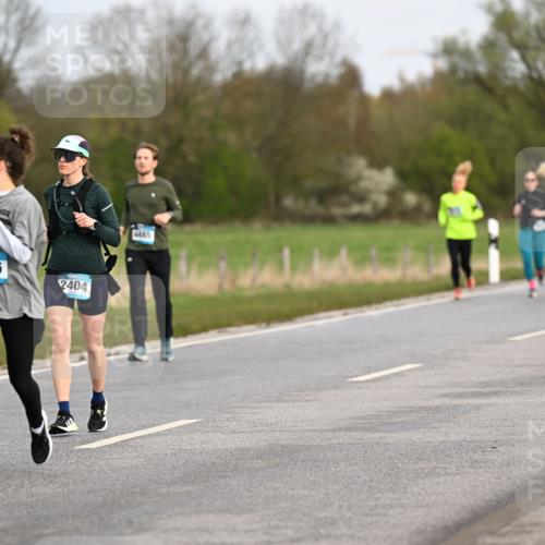 12.04.2026 - 45. Internationalen Wilhelmsburger Insellauf Dr. Thomas Lammeyer http://msf.ph/oto/9436783 12.04.2026 09:28:43 Laufen 2817, 2816, 2404, 4485, 2245 meine-sportfotos.de