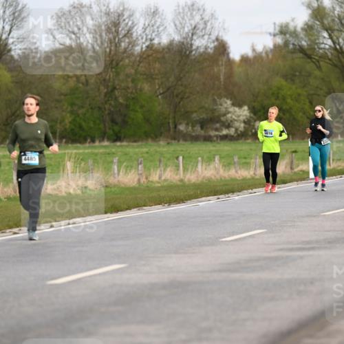 12.04.2026 - 45. Internationalen Wilhelmsburger Insellauf Dr. Thomas Lammeyer http://msf.ph/oto/9436787 12.04.2026 09:28:45 Laufen 4485, 5616, 232, 2245, 368, 2244 meine-sportfotos.de