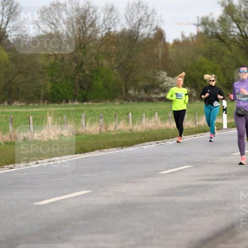 12.04.2026 - 45. Internationalen Wilhelmsburger Insellauf Dr. Thomas Lammeyer http://msf.ph/oto/9436797 12.04.2026 09:28:46 Laufen 4485, 5616, 2245, 342, 2244 meine-sportfotos.de