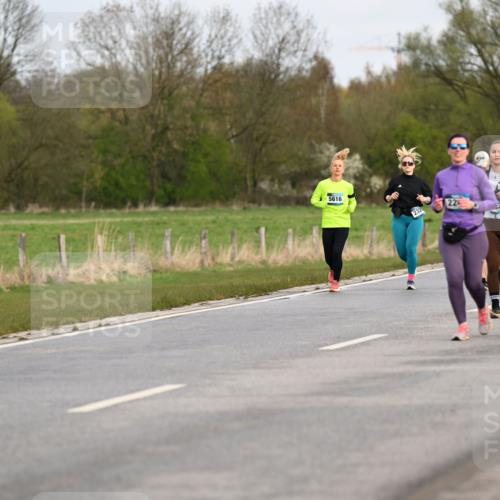 12.04.2026 - 45. Internationalen Wilhelmsburger Insellauf Dr. Thomas Lammeyer http://msf.ph/oto/9436803 12.04.2026 09:28:47 Laufen 5616, 232, 42, 2244, 2109 meine-sportfotos.de