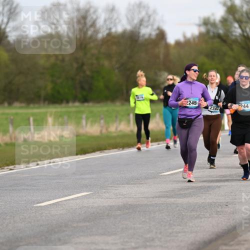 12.04.2026 - 45. Internationalen Wilhelmsburger Insellauf Dr. Thomas Lammeyer http://msf.ph/oto/9436812 12.04.2026 09:28:49 Laufen 2245, 2342, 244, 3690 meine-sportfotos.de