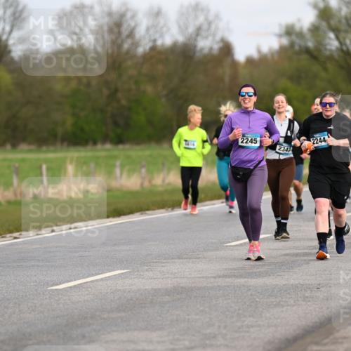 12.04.2026 - 45. Internationalen Wilhelmsburger Insellauf Dr. Thomas Lammeyer http://msf.ph/oto/9436816 12.04.2026 09:28:49 Laufen 2245, 2342, 2244, 3690 meine-sportfotos.de