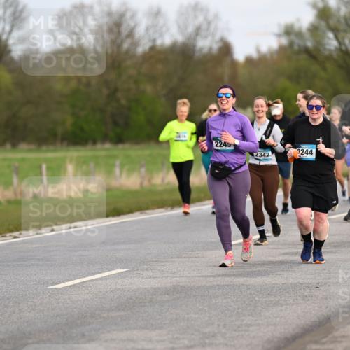 12.04.2026 - 45. Internationalen Wilhelmsburger Insellauf Dr. Thomas Lammeyer http://msf.ph/oto/9436818 12.04.2026 09:28:50 Laufen 2245, 2342, 2244, 3690 meine-sportfotos.de