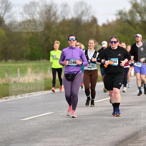12.04.2026 - 45. Internationalen Wilhelmsburger Insellauf Dr. Thomas Lammeyer http://msf.ph/oto/9436825 12.04.2026 09:28:51 Laufen 2245, 2342, 244, 3690 meine-sportfotos.de