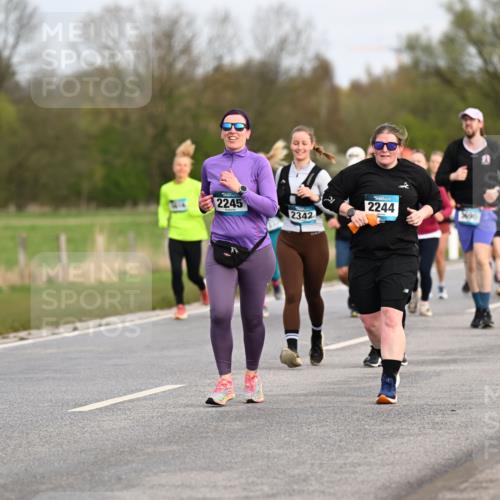 12.04.2026 - 45. Internationalen Wilhelmsburger Insellauf Dr. Thomas Lammeyer http://msf.ph/oto/9436826 12.04.2026 09:28:51 Laufen 2245, 2342, 2244, 90 meine-sportfotos.de