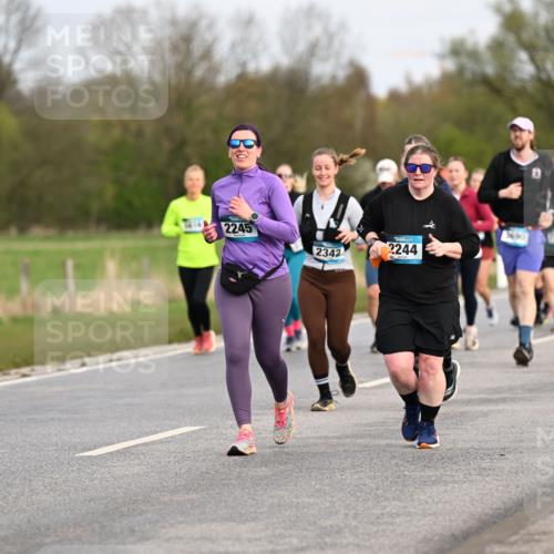 12.04.2026 - 45. Internationalen Wilhelmsburger Insellauf Dr. Thomas Lammeyer http://msf.ph/oto/9436827 12.04.2026 09:28:51 Laufen 2245, 2342, 2244, 3690 meine-sportfotos.de