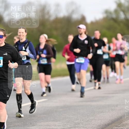 12.04.2026 - 45. Internationalen Wilhelmsburger Insellauf Dr. Thomas Lammeyer http://msf.ph/oto/9436846 12.04.2026 09:28:55 Laufen 21, 2244 meine-sportfotos.de