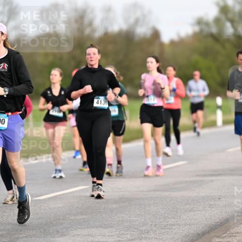 12.04.2026 - 45. Internationalen Wilhelmsburger Insellauf Dr. Thomas Lammeyer http://msf.ph/oto/9436867 12.04.2026 09:28:58 Laufen 3690, 5421, 30, 4136 meine-sportfotos.de