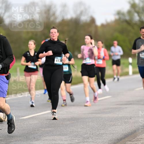12.04.2026 - 45. Internationalen Wilhelmsburger Insellauf Dr. Thomas Lammeyer http://msf.ph/oto/9436868 12.04.2026 09:28:59 Laufen 3690, 30, 4136 meine-sportfotos.de