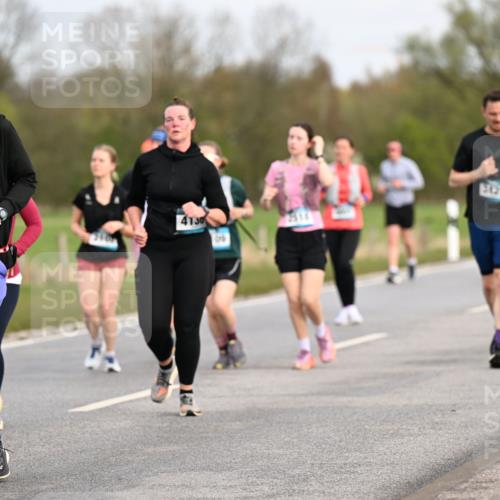 12.04.2026 - 45. Internationalen Wilhelmsburger Insellauf Dr. Thomas Lammeyer http://msf.ph/oto/9436869 12.04.2026 09:28:59 Laufen 3690, 2518, 3421, 300 meine-sportfotos.de