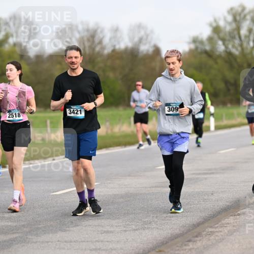 12.04.2026 - 45. Internationalen Wilhelmsburger Insellauf Dr. Thomas Lammeyer http://msf.ph/oto/9436893 12.04.2026 09:29:03 Laufen 2109, 2518, 3421, 309, 2322 meine-sportfotos.de