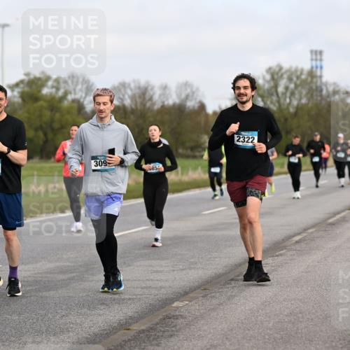 12.04.2026 - 45. Internationalen Wilhelmsburger Insellauf Dr. Thomas Lammeyer http://msf.ph/oto/9436903 12.04.2026 09:29:05 Laufen 2518, 579, 3421, 309, 85, 2322 meine-sportfotos.de