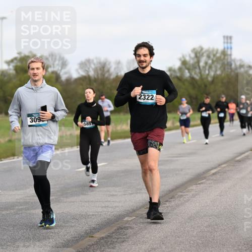 12.04.2026 - 45. Internationalen Wilhelmsburger Insellauf Dr. Thomas Lammeyer http://msf.ph/oto/9436907 12.04.2026 09:29:05 Laufen 421, 309, 585, 2322 meine-sportfotos.de