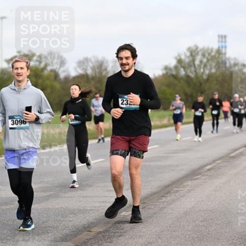 12.04.2026 - 45. Internationalen Wilhelmsburger Insellauf Dr. Thomas Lammeyer http://msf.ph/oto/9436909 12.04.2026 09:29:06 Laufen 3096, 23 meine-sportfotos.de