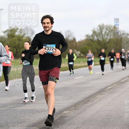12.04.2026 - 45. Internationalen Wilhelmsburger Insellauf Dr. Thomas Lammeyer http://msf.ph/oto/9436913 12.04.2026 09:29:06 Laufen 309, 5851, 2322 meine-sportfotos.de