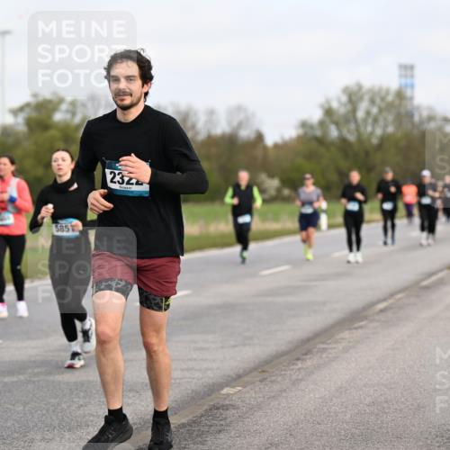 12.04.2026 - 45. Internationalen Wilhelmsburger Insellauf Dr. Thomas Lammeyer http://msf.ph/oto/9436915 12.04.2026 09:29:06 Laufen 30, 585, 232 meine-sportfotos.de