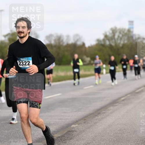 12.04.2026 - 45. Internationalen Wilhelmsburger Insellauf Dr. Thomas Lammeyer http://msf.ph/oto/9436917 12.04.2026 09:29:07 Laufen 2322 meine-sportfotos.de