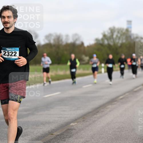 12.04.2026 - 45. Internationalen Wilhelmsburger Insellauf Dr. Thomas Lammeyer http://msf.ph/oto/9436919 12.04.2026 09:29:07 Laufen 2322 meine-sportfotos.de