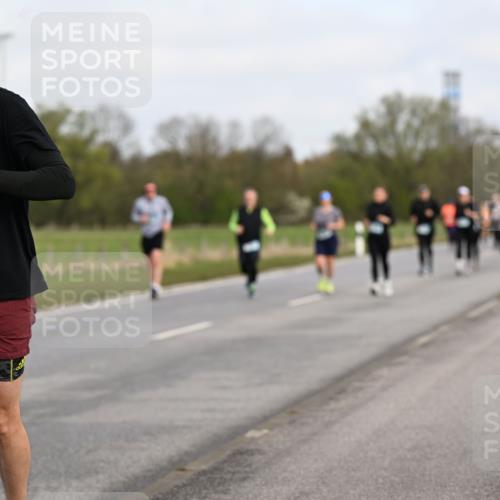 12.04.2026 - 45. Internationalen Wilhelmsburger Insellauf Dr. Thomas Lammeyer http://msf.ph/oto/9436921 12.04.2026 09:29:07 Laufen 232 meine-sportfotos.de