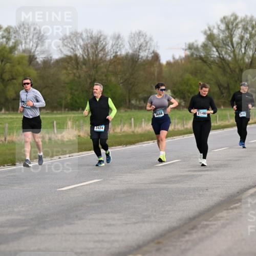 12.04.2026 - 45. Internationalen Wilhelmsburger Insellauf Dr. Thomas Lammeyer http://msf.ph/oto/9436927 12.04.2026 09:29:08 Laufen 473, 2424, 3688, 2146, 2697, 2698, 52 meine-sportfotos.de