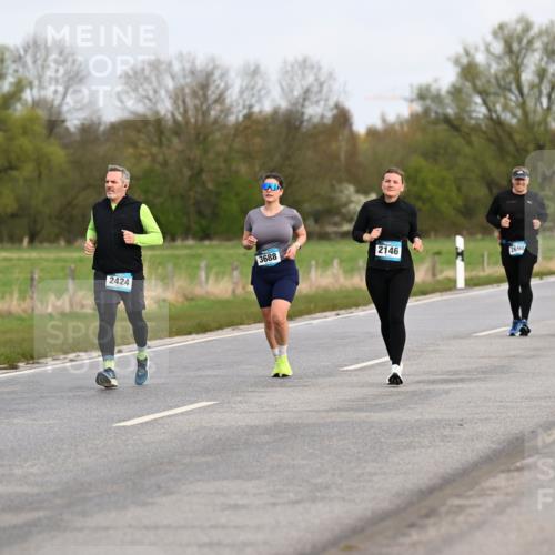 12.04.2026 - 45. Internationalen Wilhelmsburger Insellauf Dr. Thomas Lammeyer http://msf.ph/oto/9436936 12.04.2026 09:29:10 Laufen 4737, 2424, 3688, 2146, 2698, 2697, 737 meine-sportfotos.de