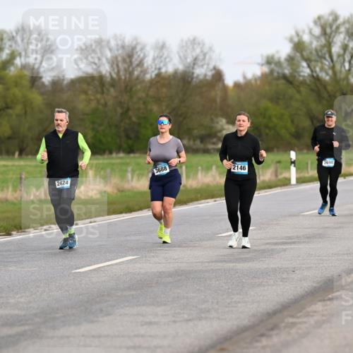 12.04.2026 - 45. Internationalen Wilhelmsburger Insellauf Dr. Thomas Lammeyer http://msf.ph/oto/9436938 12.04.2026 09:29:10 Laufen 473, 2697, 3688, 2146, 2698, 2424, 52, 4374 meine-sportfotos.de