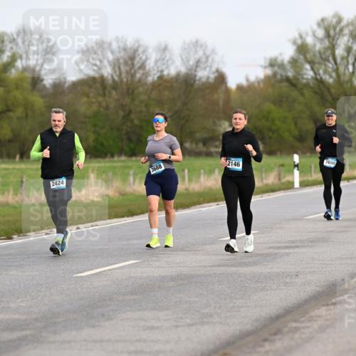 12.04.2026 - 45. Internationalen Wilhelmsburger Insellauf Dr. Thomas Lammeyer http://msf.ph/oto/9436939 12.04.2026 09:29:10 Laufen 4737, 2424, 3688, 2146, 2698, 2697 meine-sportfotos.de