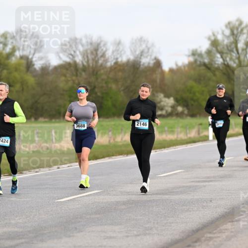 12.04.2026 - 45. Internationalen Wilhelmsburger Insellauf Dr. Thomas Lammeyer http://msf.ph/oto/9436946 12.04.2026 09:29:11 Laufen 2424, 3688, 2146, 2698, 2697, 52, 7174 meine-sportfotos.de