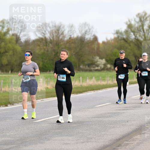 12.04.2026 - 45. Internationalen Wilhelmsburger Insellauf Dr. Thomas Lammeyer http://msf.ph/oto/9436954 12.04.2026 09:29:12 Laufen 2424, 3688, 2146, 2698, 2697 meine-sportfotos.de