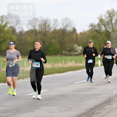12.04.2026 - 45. Internationalen Wilhelmsburger Insellauf Dr. Thomas Lammeyer http://msf.ph/oto/9436959 12.04.2026 09:29:13 Laufen 3688, 2146, 2698, 2697 meine-sportfotos.de