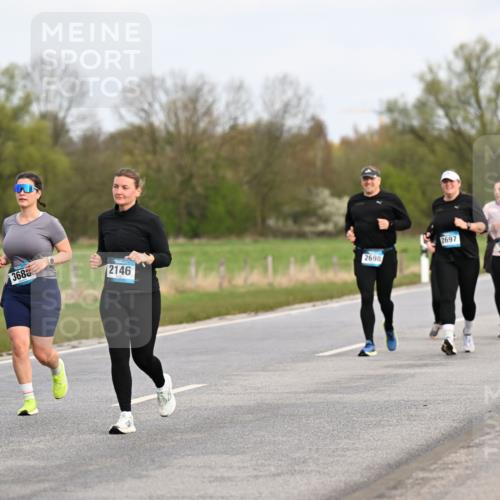 12.04.2026 - 45. Internationalen Wilhelmsburger Insellauf Dr. Thomas Lammeyer http://msf.ph/oto/9436961 12.04.2026 09:29:13 Laufen 368, 2146, 2698, 2697 meine-sportfotos.de