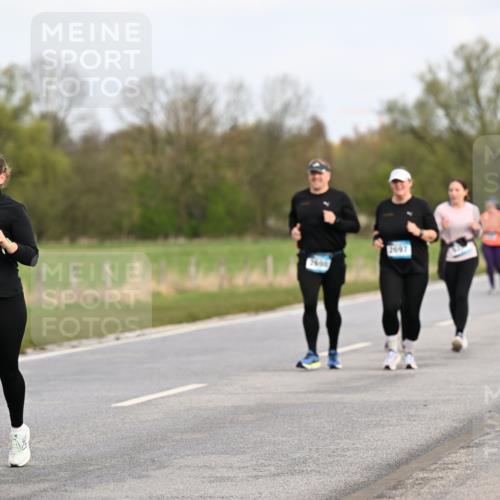 12.04.2026 - 45. Internationalen Wilhelmsburger Insellauf Dr. Thomas Lammeyer http://msf.ph/oto/9436969 12.04.2026 09:29:15 Laufen 3688, 2146, 2697 meine-sportfotos.de