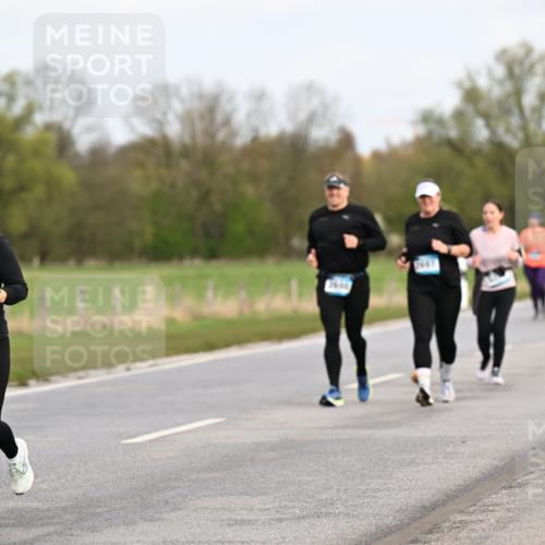 12.04.2026 - 45. Internationalen Wilhelmsburger Insellauf Dr. Thomas Lammeyer http://msf.ph/oto/9436970 12.04.2026 09:29:15 Laufen 3688, 2146, 2697 meine-sportfotos.de