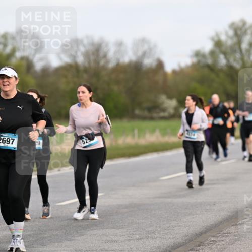 12.04.2026 - 45. Internationalen Wilhelmsburger Insellauf Dr. Thomas Lammeyer http://msf.ph/oto/9437001 12.04.2026 09:29:20 Laufen 2697, 29, 52, 4034 meine-sportfotos.de