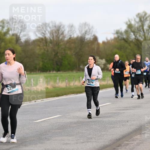 12.04.2026 - 45. Internationalen Wilhelmsburger Insellauf Dr. Thomas Lammeyer http://msf.ph/oto/9437007 12.04.2026 09:29:22 Laufen 2929, 525, 4374 meine-sportfotos.de