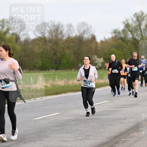 12.04.2026 - 45. Internationalen Wilhelmsburger Insellauf Dr. Thomas Lammeyer http://msf.ph/oto/9437008 12.04.2026 09:29:22 Laufen 2929, 52, 4374, 2226 meine-sportfotos.de
