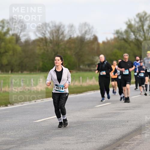 12.04.2026 - 45. Internationalen Wilhelmsburger Insellauf Dr. Thomas Lammeyer http://msf.ph/oto/9437017 12.04.2026 09:29:23 Laufen 4374 meine-sportfotos.de