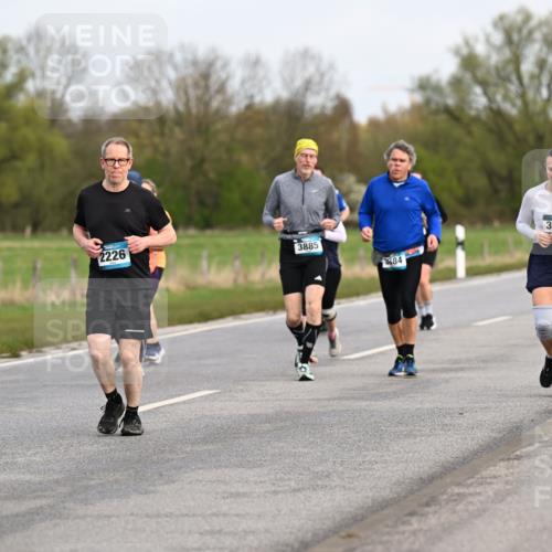 12.04.2026 - 45. Internationalen Wilhelmsburger Insellauf Dr. Thomas Lammeyer http://msf.ph/oto/9437050 12.04.2026 09:29:29 Laufen 2226, 3885, 2555, 84, 3104, 3080 meine-sportfotos.de