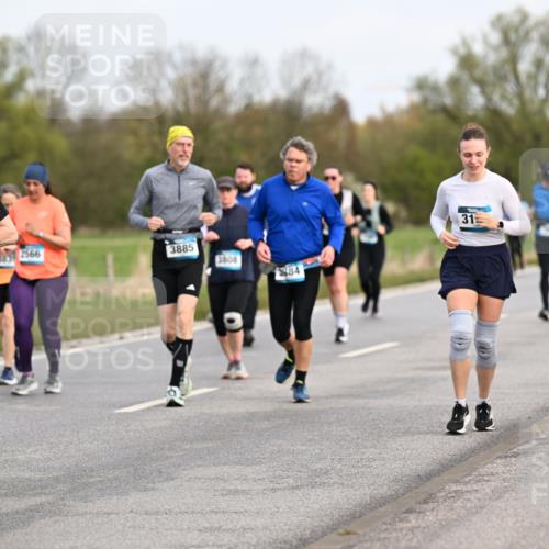 12.04.2026 - 45. Internationalen Wilhelmsburger Insellauf Dr. Thomas Lammeyer http://msf.ph/oto/9437060 12.04.2026 09:29:31 Laufen 2226, 2566, 3885, 3808, 884, 31, 308 meine-sportfotos.de
